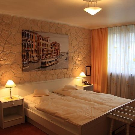 Hotel Die Post Offenbach am Main Quarto foto